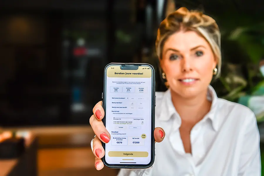De Taxvrij app op een telefoon met het welkomstscherm.